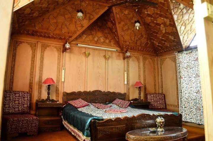 New Minar Group Of Houseboats Hotel Srīnagar Exterior foto