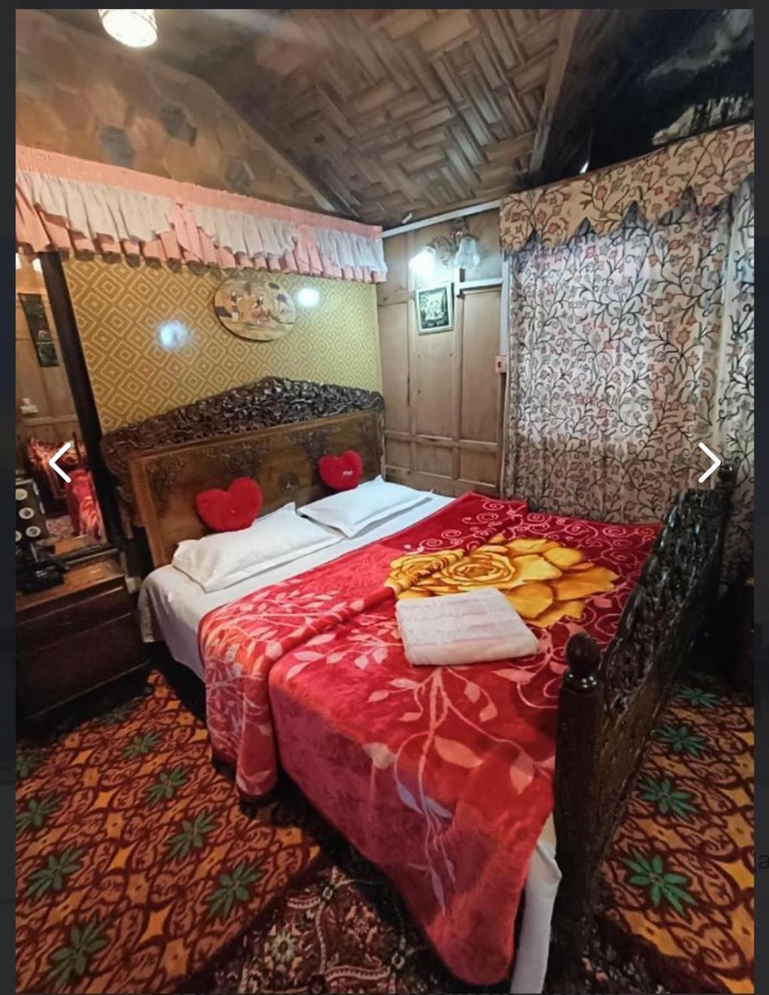 New Minar Group Of Houseboats Hotel Srīnagar Quarto foto